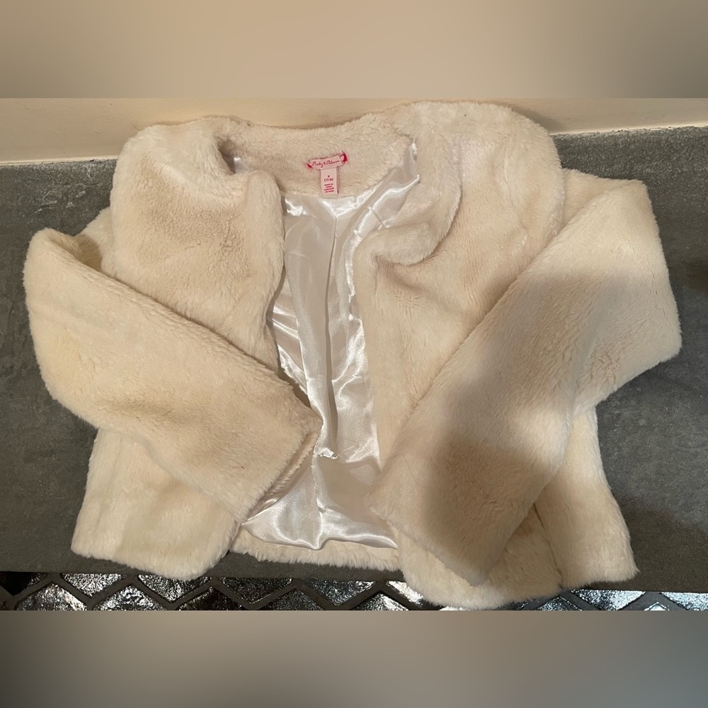 Ruby & Bloom Faux fur ivory bolero coat with satin lining